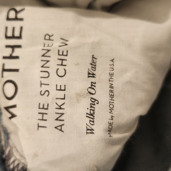 MOTHER The Stunner Ankle Chew in Walking On water jeans size 32! - Picture 3 of 14